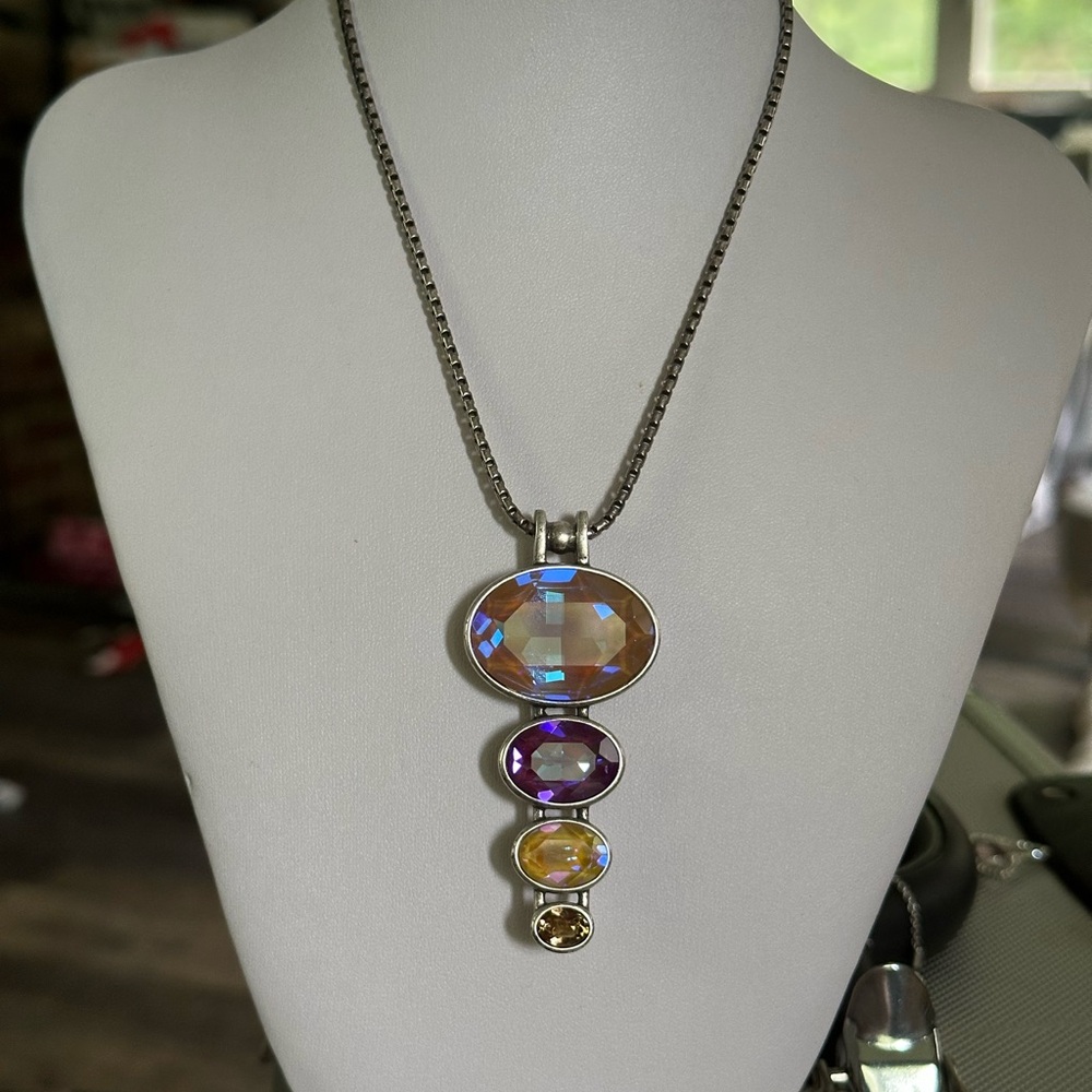 Touchstone Crystal Autumn DeLite Pendent EUC